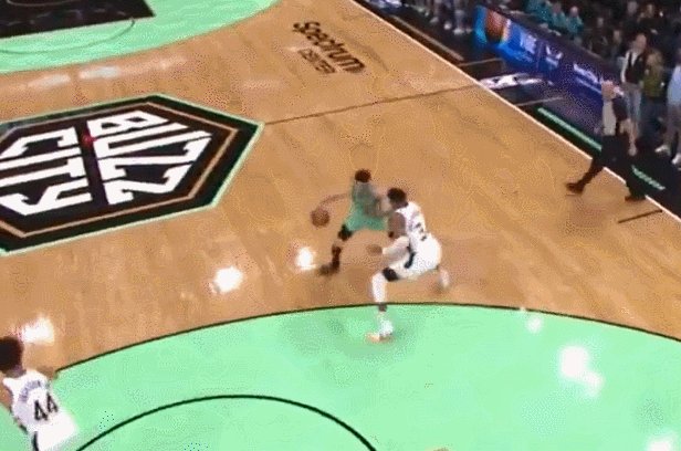 1731824433777017380.gif GIF.gif